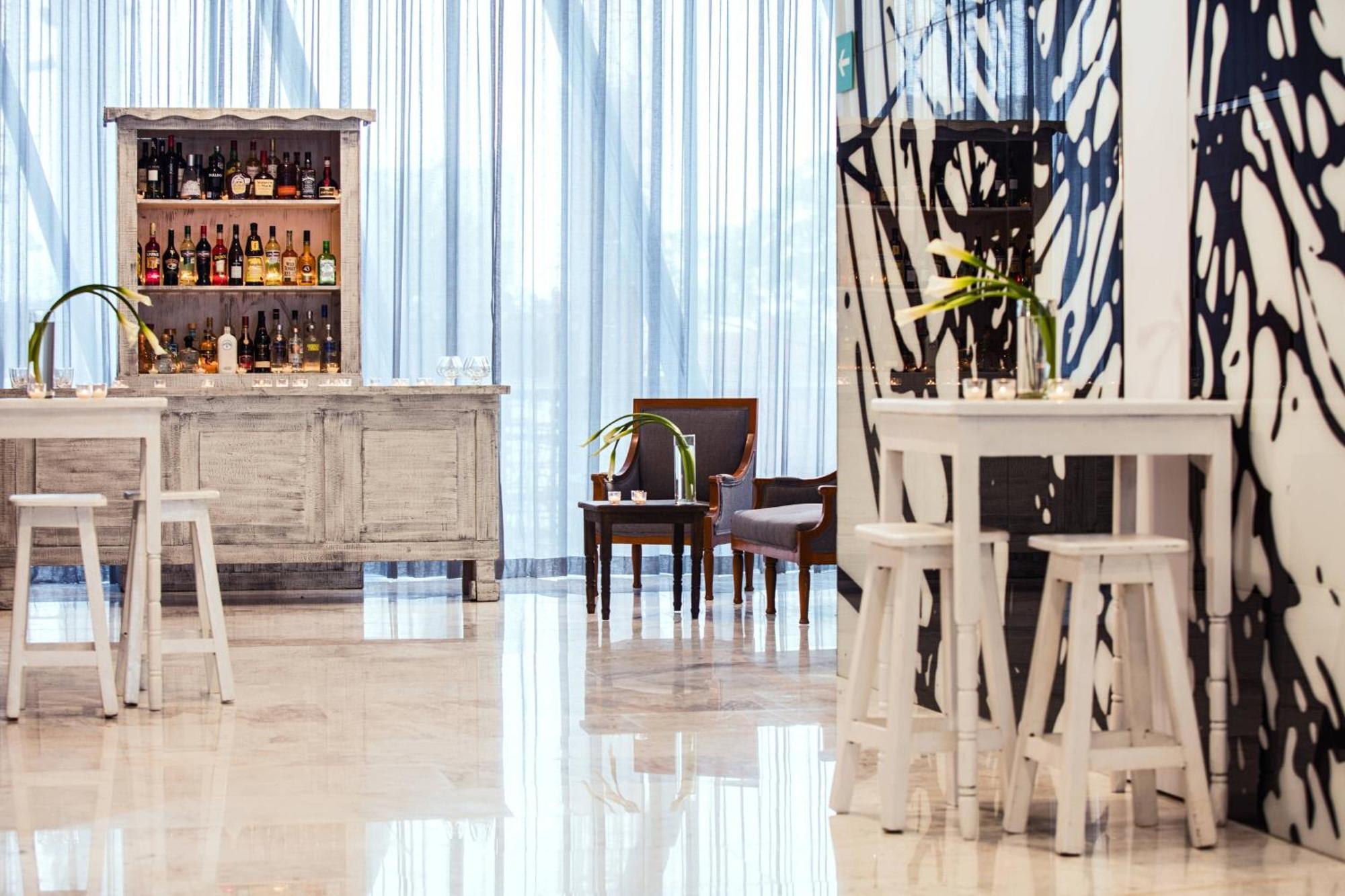 Ac Hotel By Marriott Guadalajara Mexico Bagian luar foto