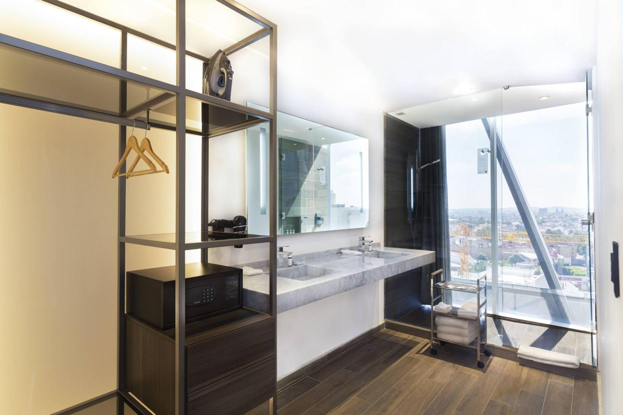 Ac Hotel By Marriott Guadalajara Mexico Bagian luar foto